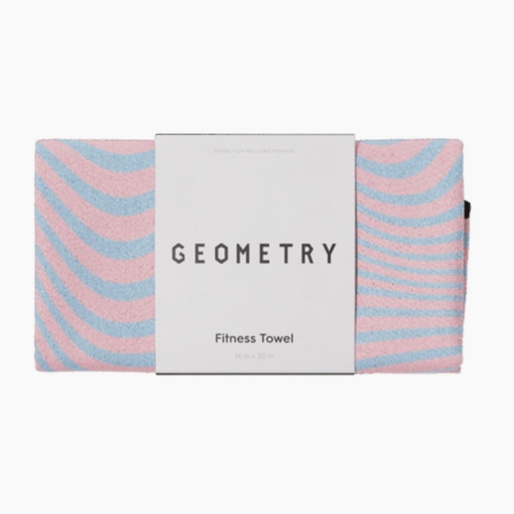*NWT* SOLD OUT!!! Geometry Vibe Check Fitness Towel - In original packaging